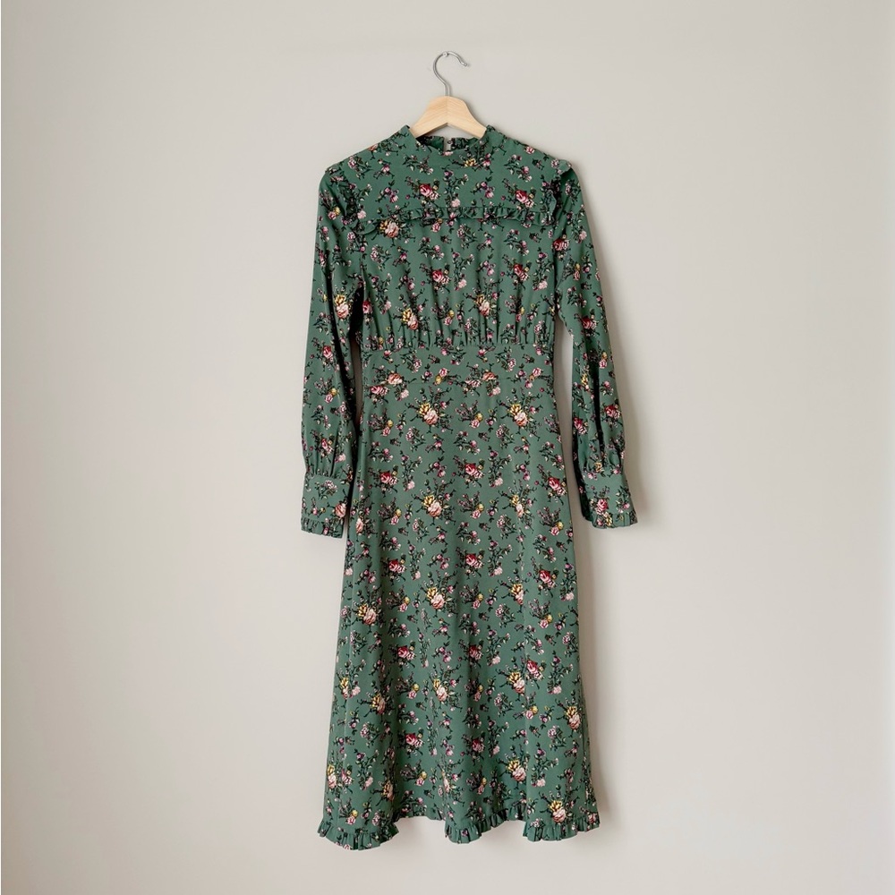 {Moon River} Green Floral Long Sleeve Midi Dress
